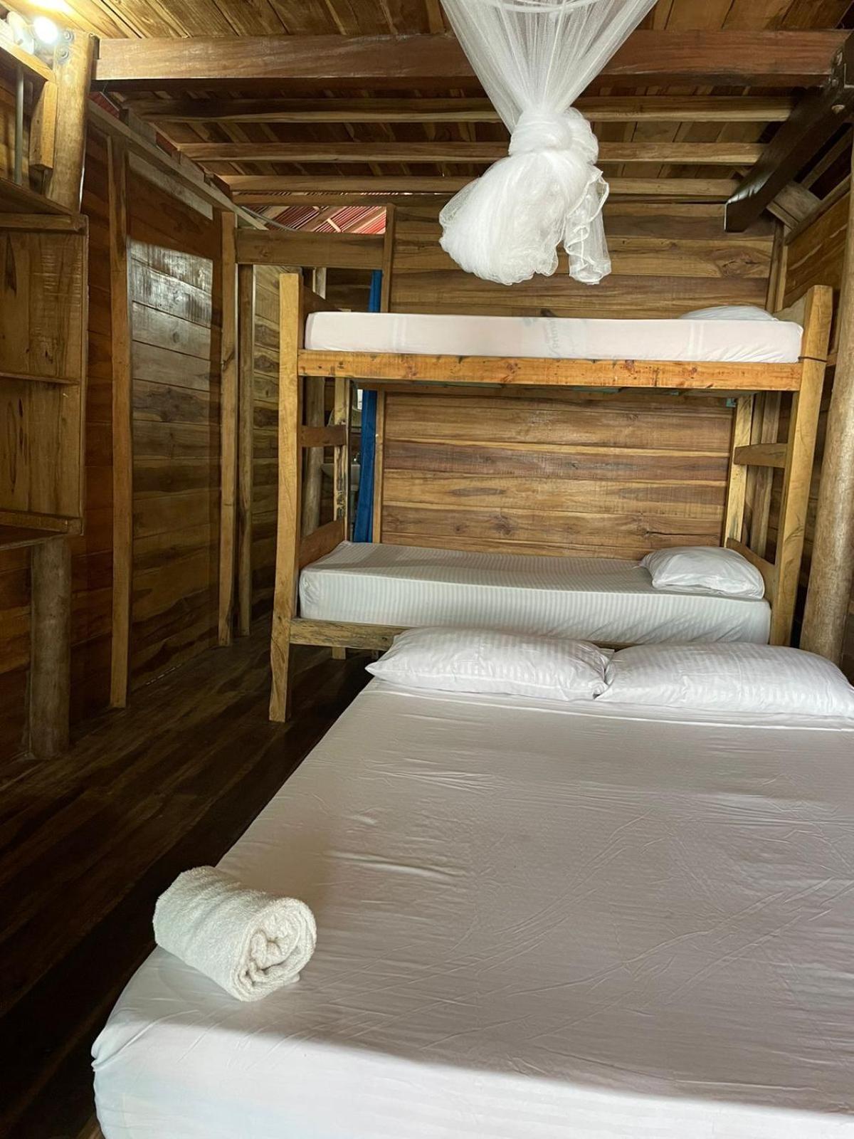 La Poza The Mompe Beach Hostal מראה חיצוני תמונה